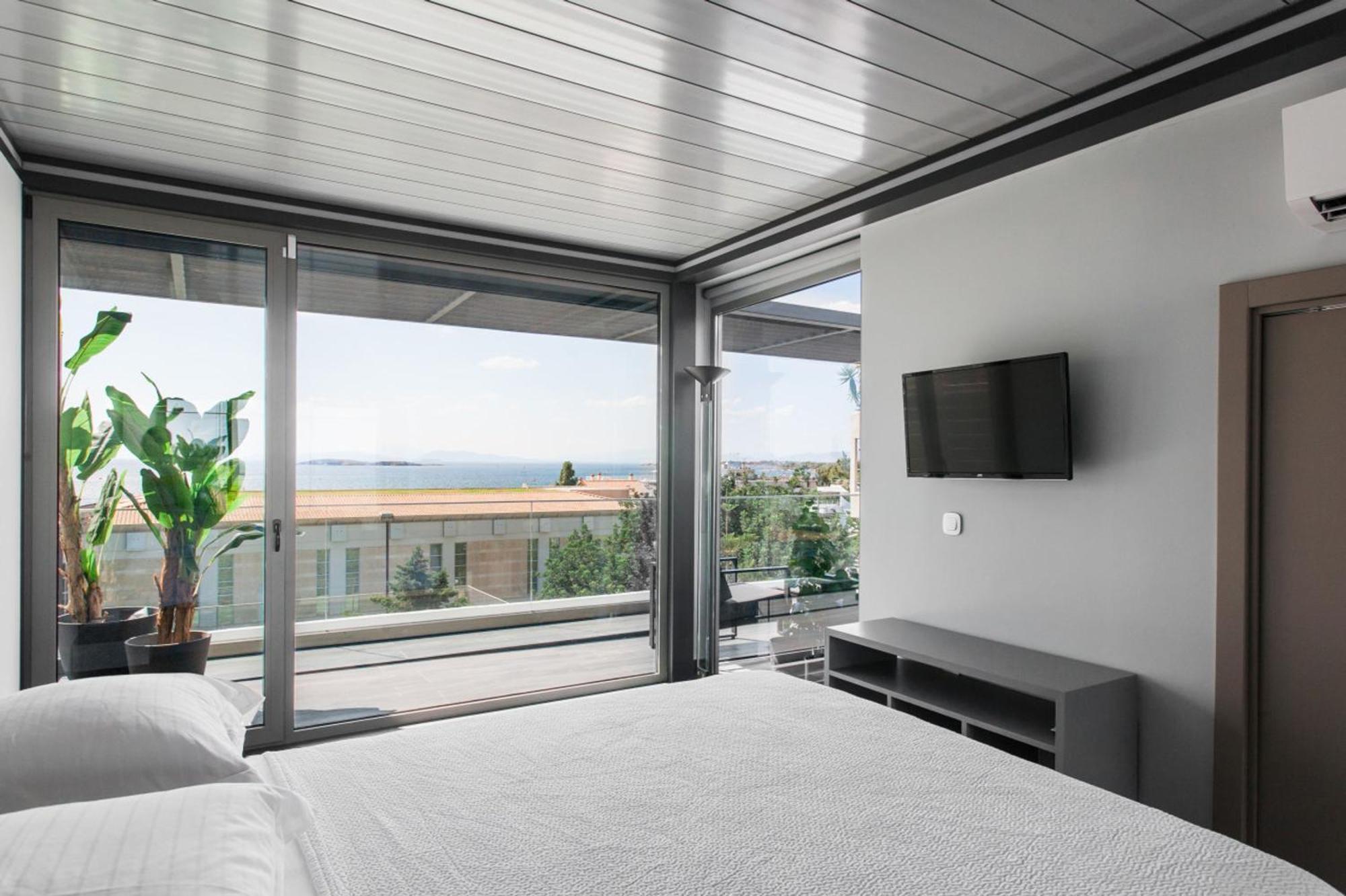 Riviera Luxury Penthouse By The Beach Афины Экстерьер фото